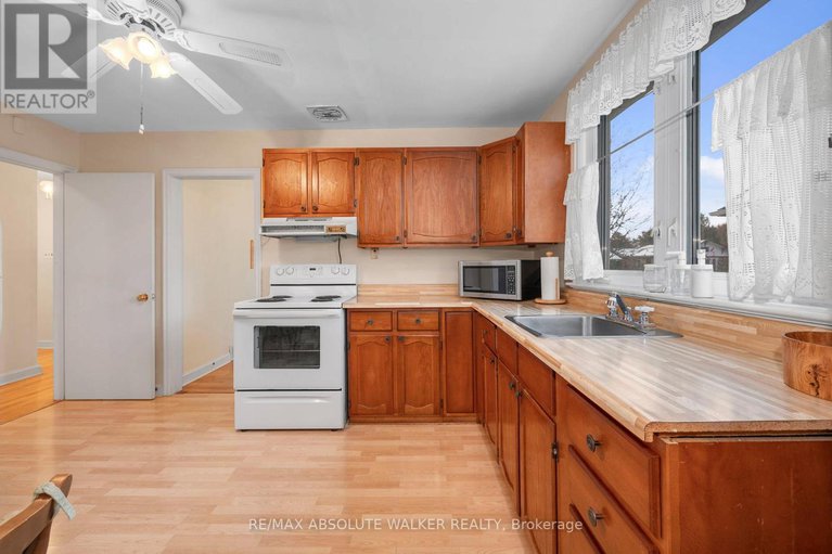 29110851/2243-hillary-avenue/alta-vista/ottawa/ontario/K1H7H7_11