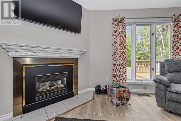 28795745/3384-bramble-lane/osgoode/ottawa/ontario/K0A2W0_17