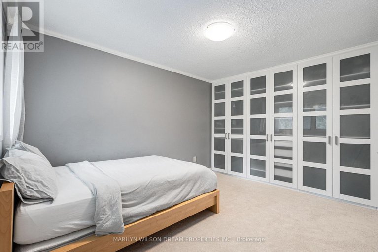 28783066/3-east-healey-avenue/stittsville-south/ottawa/ontario/K2S1J9_32