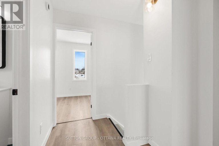 29190222/286-mceachern-crescent/bilberry-creekqueenswood-heights/ottawa/ontario/K1E3K3_24