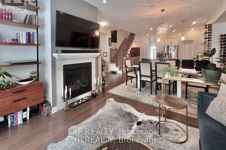 28505159/926-brian-good-avenue/riverside-southgloucester-glen/ottawa/ontario/K4M0N7_22