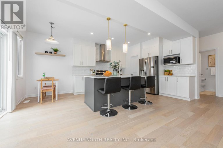 29381937/151-minikan-street/blossom-parkkemp-parkfindlay-creek/ottawa/ontario/K1X0E5_12