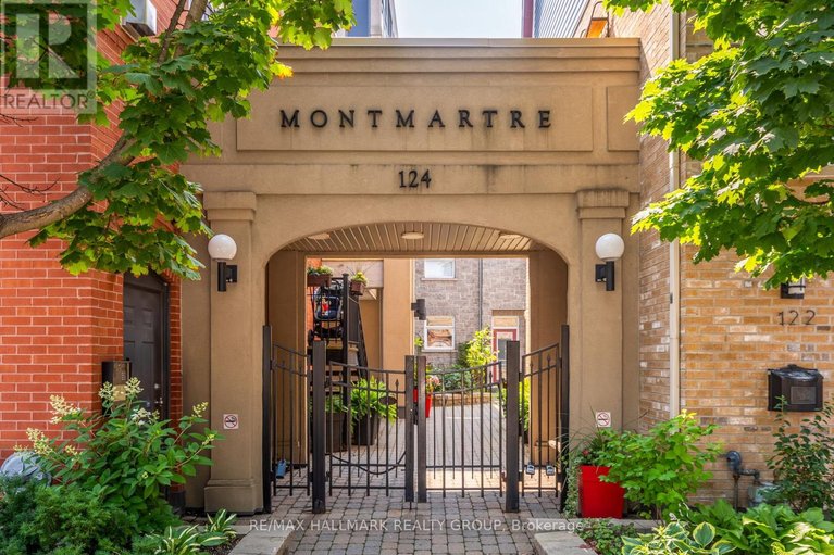 29413273/d-124-guigues-avenue/lower-townbyward-market/ottawa/ontario/K1N5H7_1