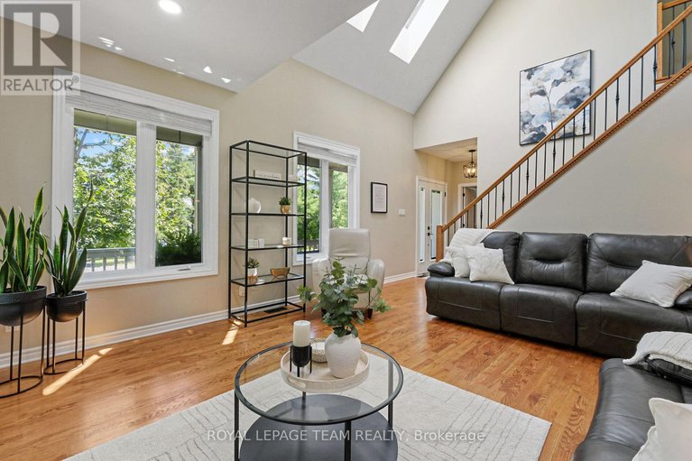 28935788/2893-barlow-crescent/dunrobin-shores/ottawa/ontario/K0A1T0_9