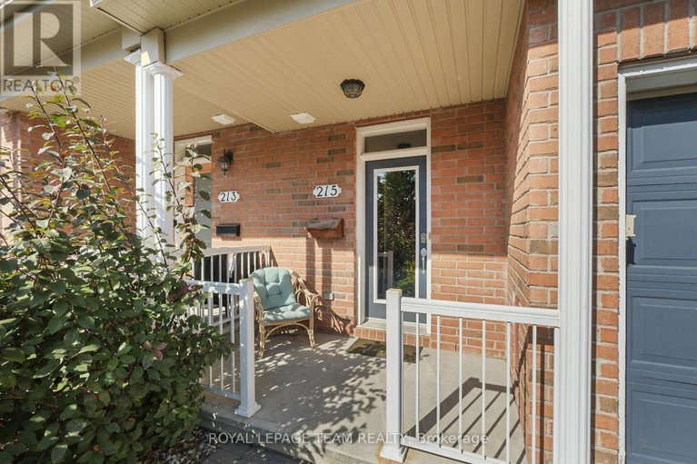 28962042/215-parkrose-private/chatelaine-village/ottawa/ontario/K4A0N8_2