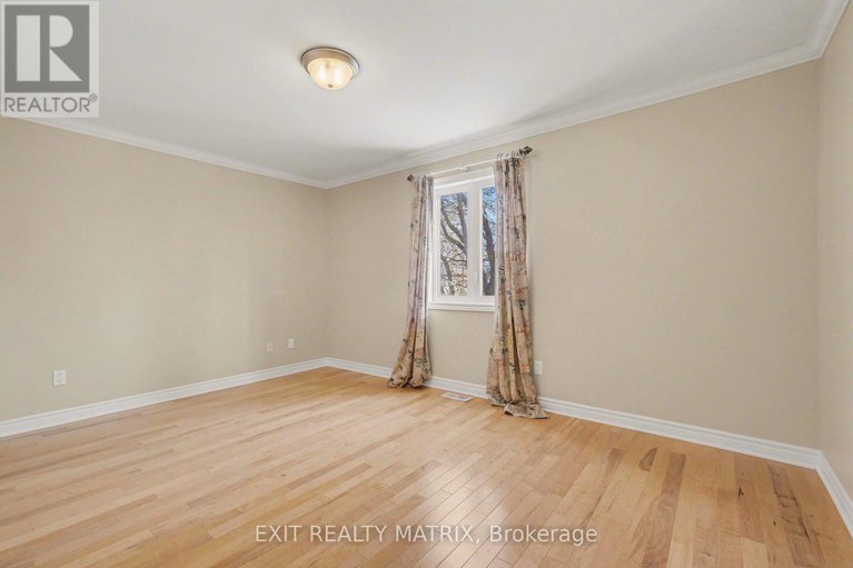 29383729/103-856-notre-dame-street/embrun/russell/ontario/K0A1W0_14