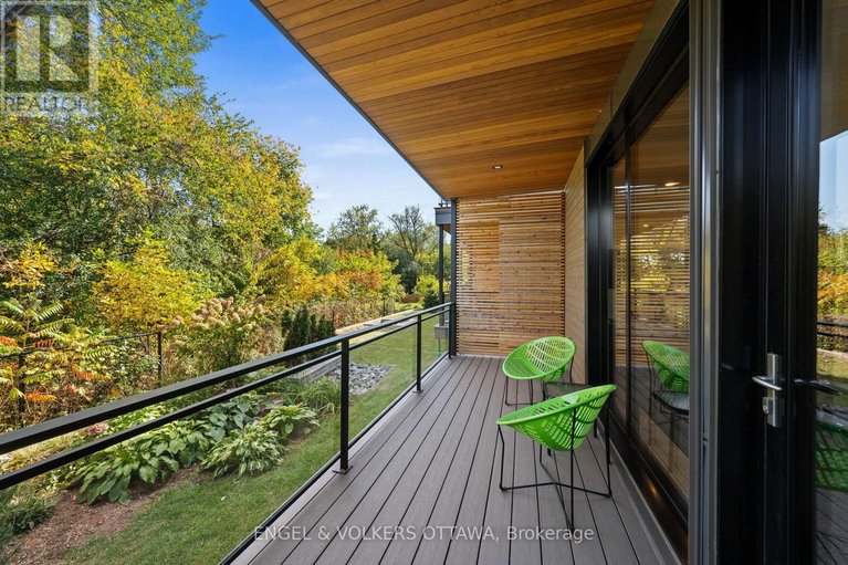 29568129/127-peridot-private/experimental-farm/ottawa/ontario/K2C3M3_46