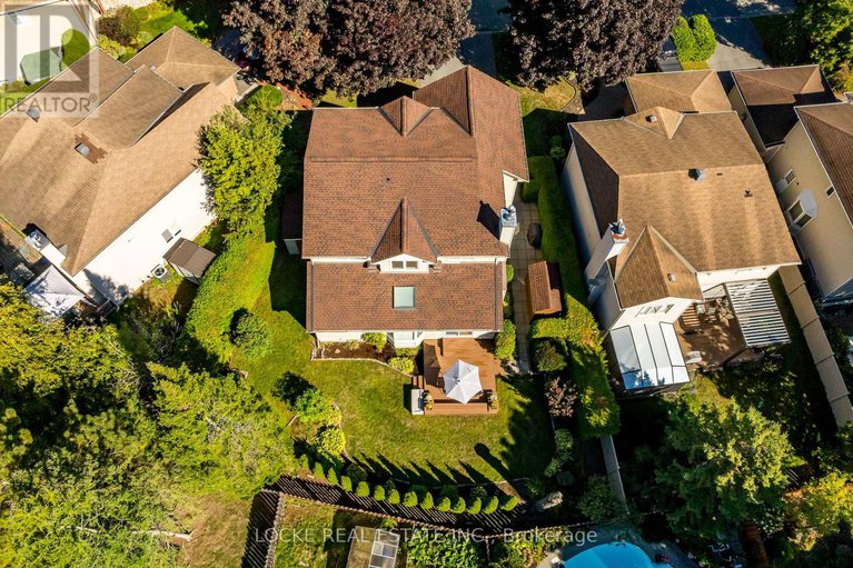 28873478/1668-sansonnet-street/mer-bleuebradley-estatesanderson-park/ottawa/ontario/K1C5Y6_48