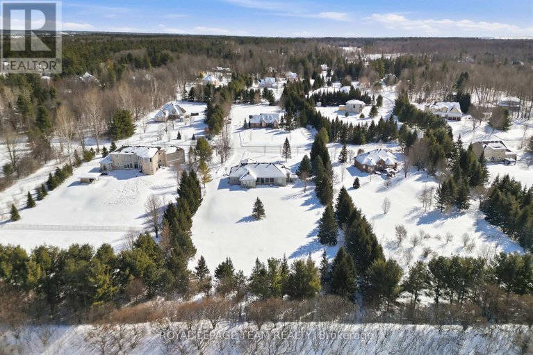 29379495/1611-landel-drive/rural-kanata-central/ottawa/ontario/K2W1C2_4