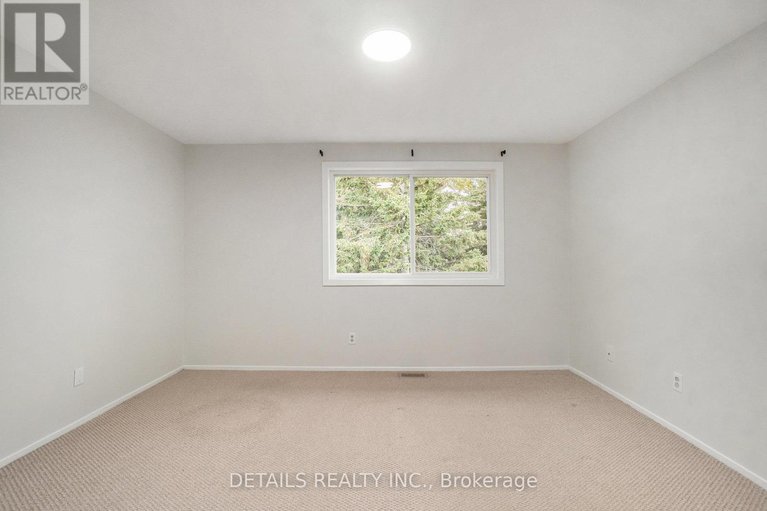 28909918/9-144-valley-stream-unit-d-drive/leslie-park/ottawa/ontario/K2H9C6_14