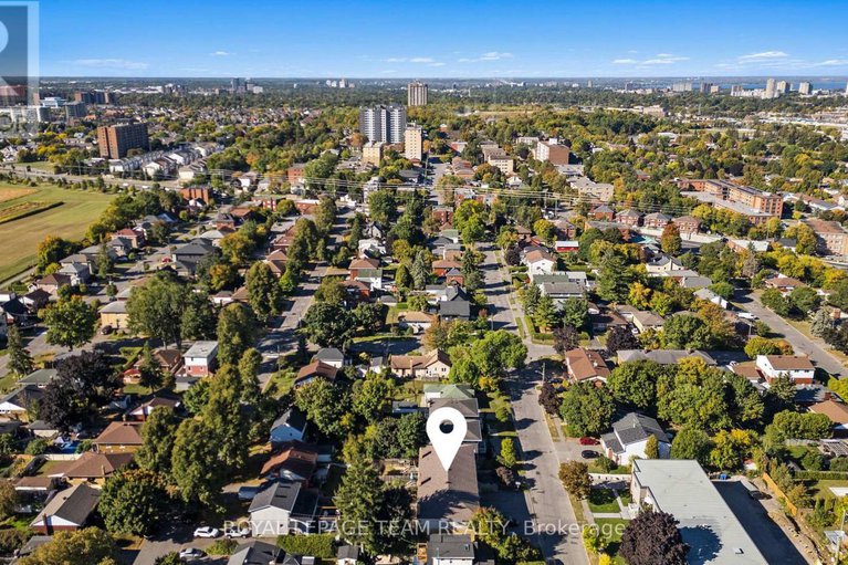 29013037/1308-summerville-avenue/carlington/ottawa/ontario/K1Z8G8_45