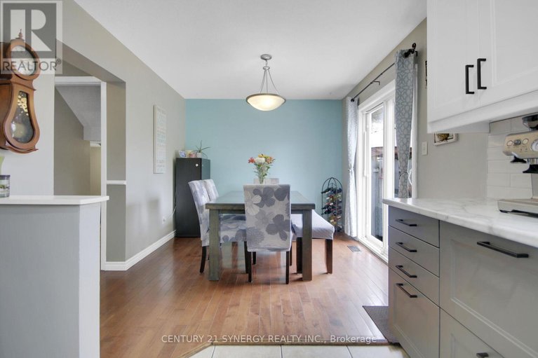 28283837/19-seabrooke-drive/glencairnhazeldean/ottawa/ontario/K2L2H8_17