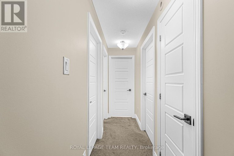 29240133/625-makwa-private/cfb-rockcliffe-and-area/ottawa/ontario/K1K5A4_10