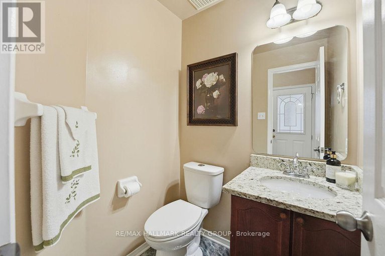 29250836/1165-falconcrest-court/chatelaine-village/ottawa/ontario/K4A3Z4_17