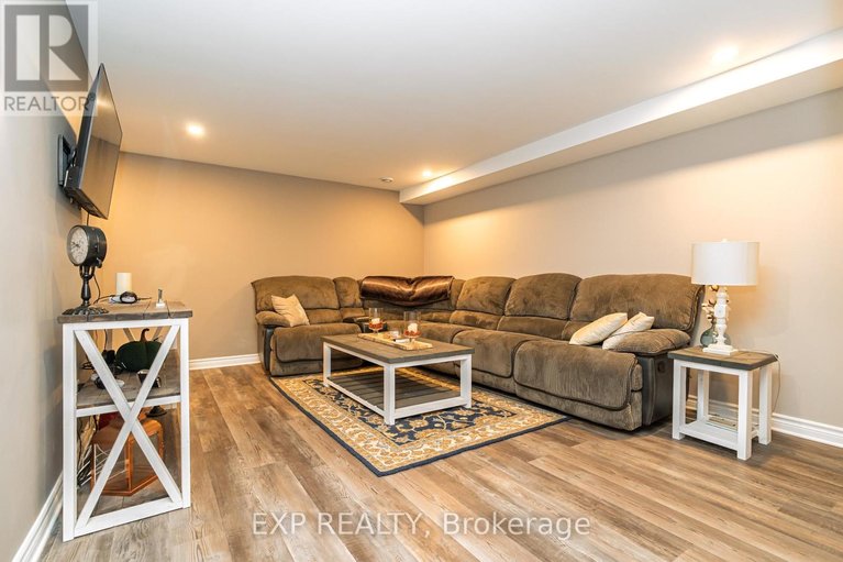 29456638/2892-south-nation-way/north-dundas-mountain-twp/north-dundas/ontario/K0E1W0_24