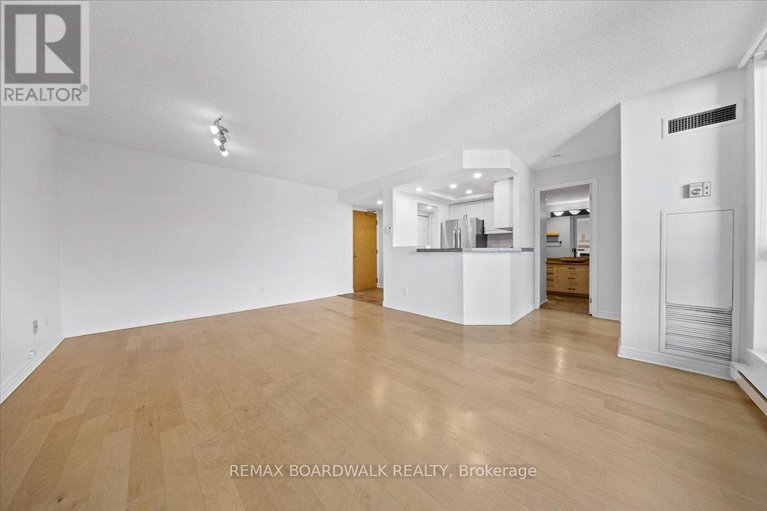 29362549/308-15-murray-street/lower-townbyward-market/ottawa/ontario/K1N9M5_12