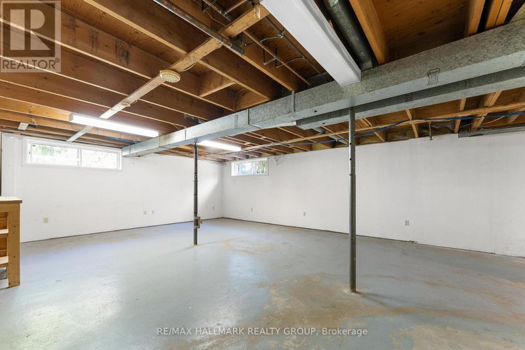 28943105/2437-tupper-avenue/hawthorne-meadows/ottawa/ontario/K1G1G6_19