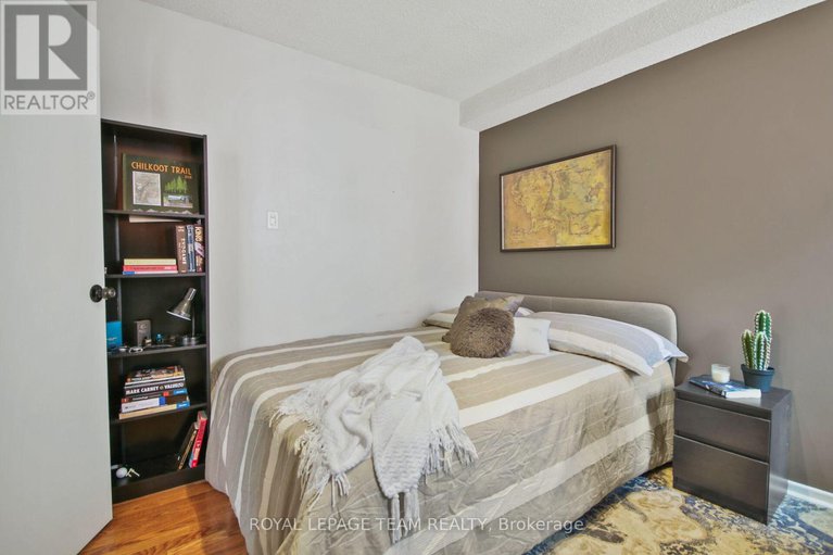 28399342/701-141-somerset-street-w/ottawa-centregolden-triangle/ottawa/ontario/K2P2H1_25