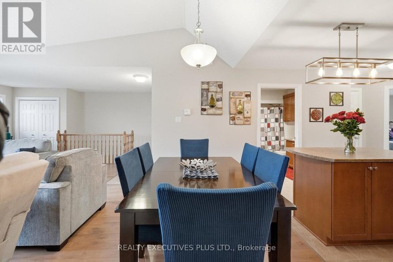 29466611/703-200-eliot-street/town-of-rockland/clarence-rockland/ontario/K4K0G4_10