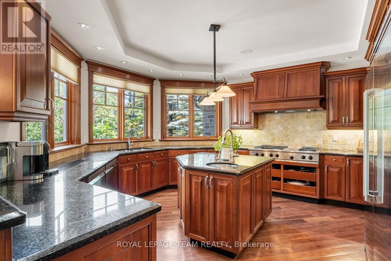28532600/33-marchbrook-circle/rural-kanata-central/ottawa/ontario/K2W1A1_8