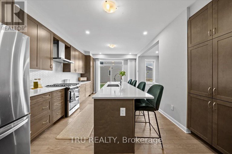 28658323/618-galarneau-way/morgans-grantsouth-march/ottawa/ontario/K2W0M1_18