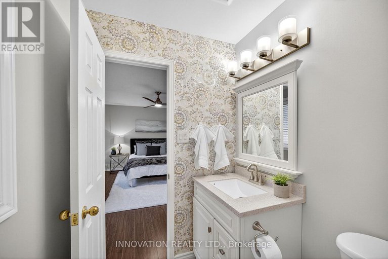 29023433/7-hyannis-avenue/cedargrovefraserdale/ottawa/ontario/K2J3H9_25