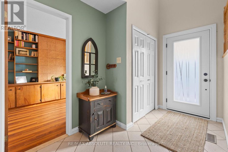 29046801/22-banting-crescent/beaverbrook/ottawa/ontario/K2K1P4_7