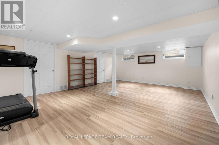 29081849/11-cherrywood-drive/arbeatha-park/ottawa/ontario/K2H6H1_38