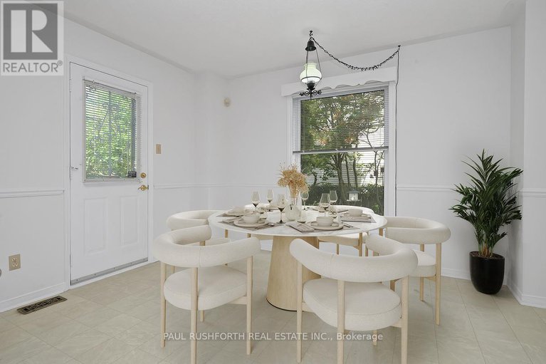 28591928/299-tompkins-avenue/bilberry-creekqueenswood-heights/ottawa/ontario/K1E3X3_12