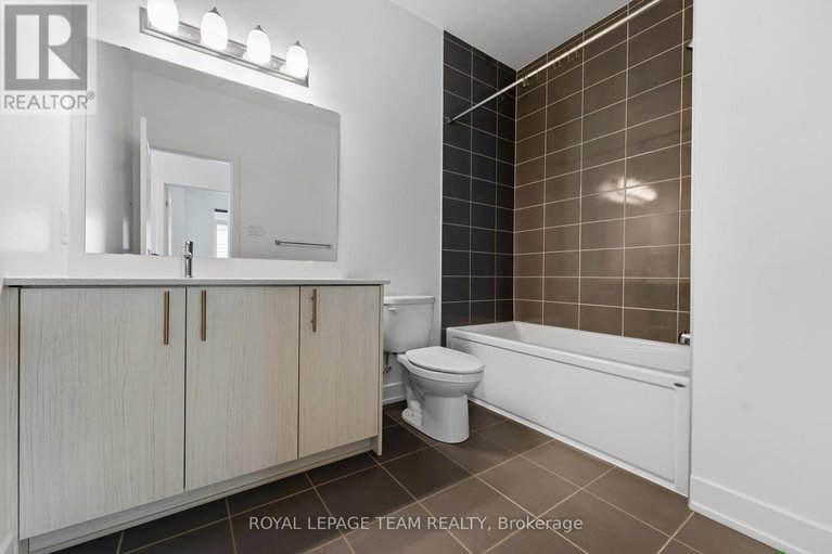 28910916/27-peony-lane/riverside-southgloucester-glen/ottawa/ontario/K4M0M3_34