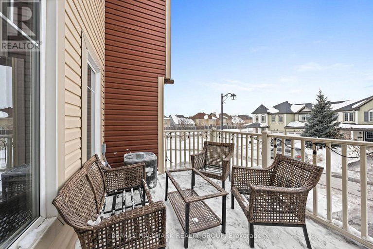 29402319/128-sunshine-crescent/notting-hillsummerside/ottawa/ontario/K4A0V3_21