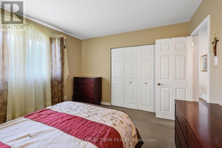28636832/41-viewmount-drive/meadowlandscrestview/ottawa/ontario/K2G3C4_15