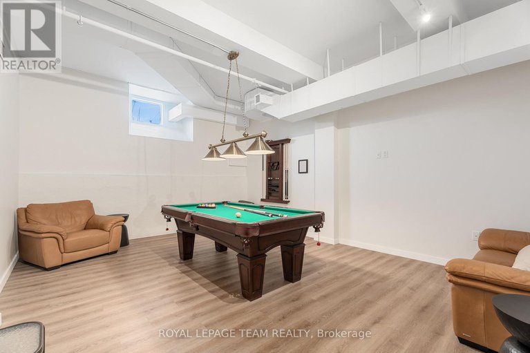 28408912/504-135-barrette-street/vanier/ottawa/ontario/K1L7Z9_34
