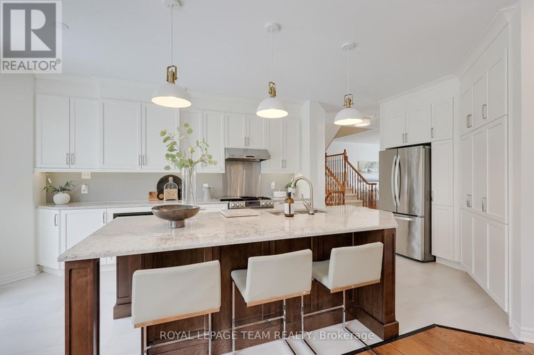 29354960/7-manorgate-place/craig-henrywoodvale/ottawa/ontario/K2G6L3_19