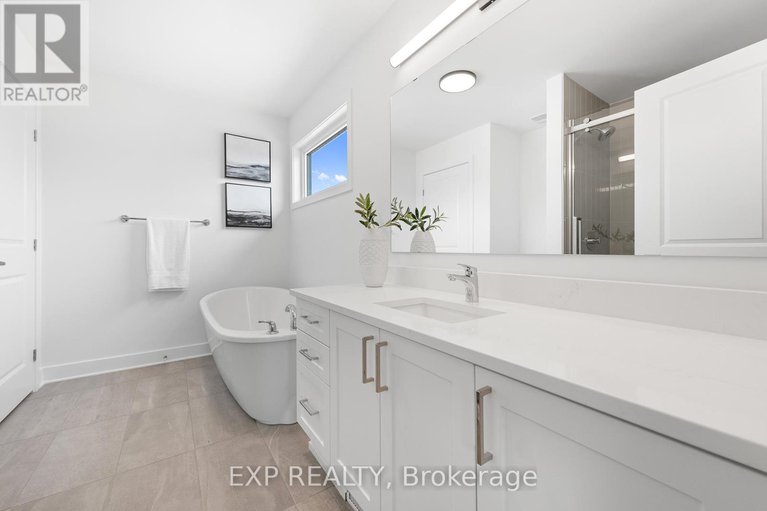 28541912/804-ninaatik-place/blossom-parkkemp-parkfindlay-creek/ottawa/ontario/K1X0J7_28