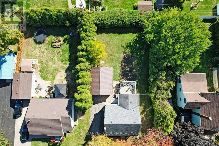 28976426/12-maple-avenue/iroquois/south-dundas/ontario/K0E1K0_41