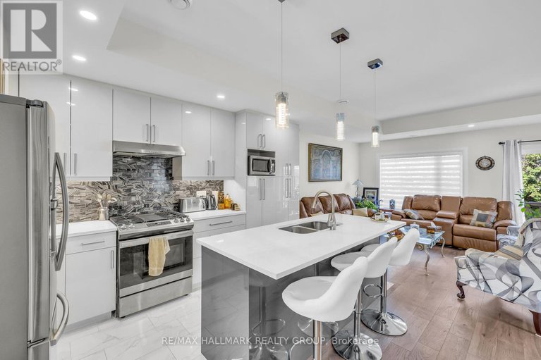 28617521/165-longpre-street/vanier/ottawa/ontario/K1L7J5_7