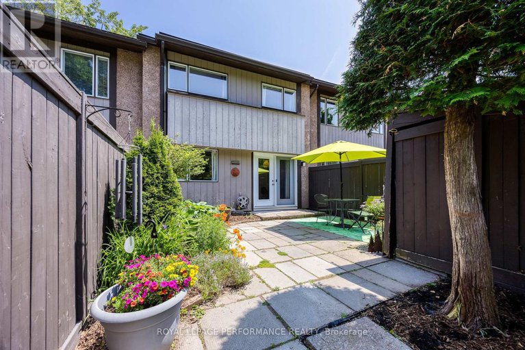 28471884/49-reaney-court/beaverbrook/ottawa/ontario/K2K1W7_45