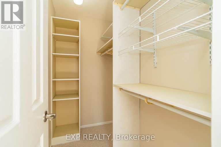 28995969/32-maple-view-crescent/centrepointe/ottawa/ontario/K2G5J6_37