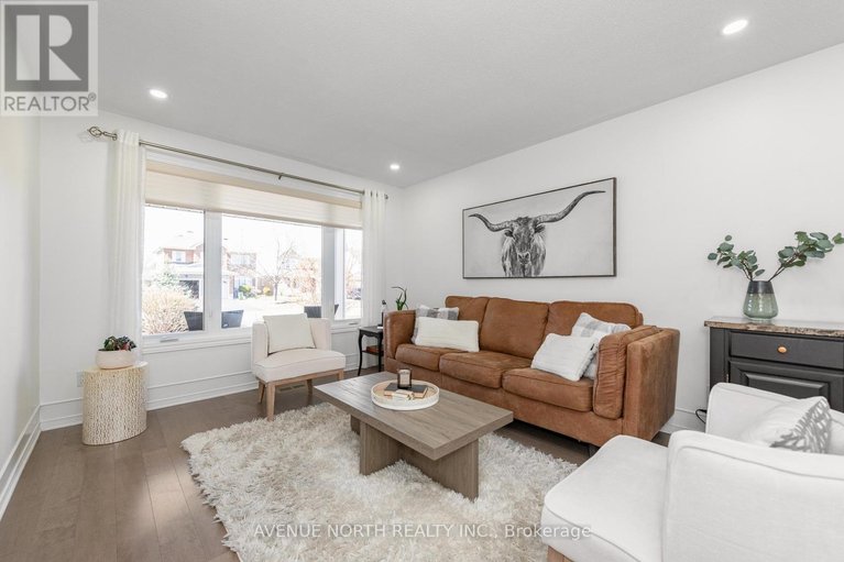 29648629/3028-courtyard-crescent/upper-hunt-club/ottawa/ontario/K1T3R7_4