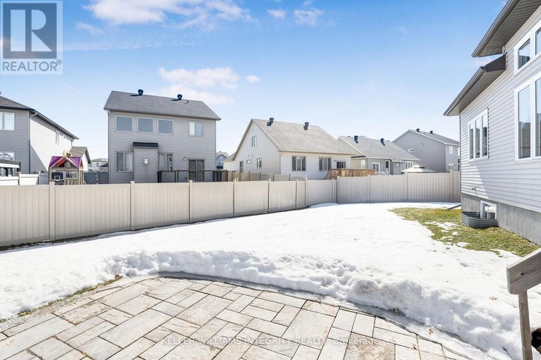 28053951/42-granite-street/clarencerockland-twp/clarence-rockland/ontario/K4K0H8_32