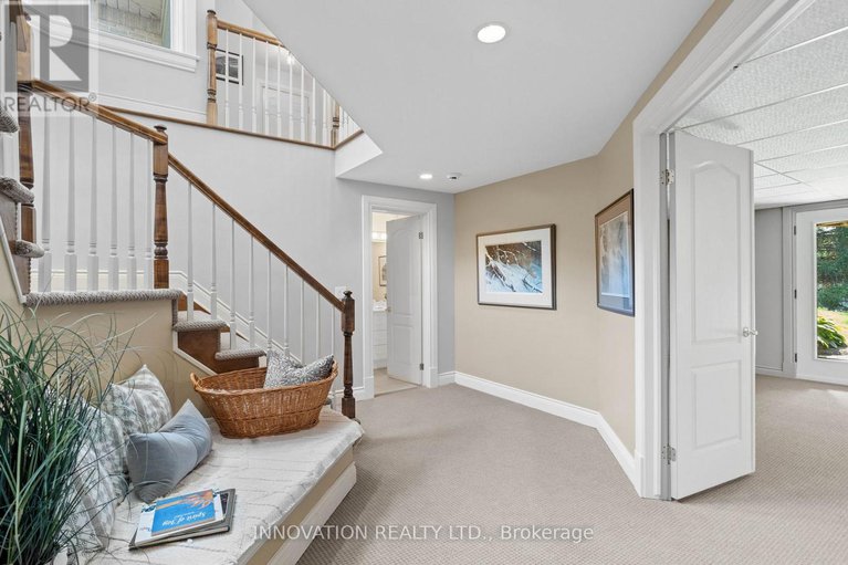 28892272/52-cedarhill-drive/cedar-hillorchard-estates/ottawa/ontario/K2R1C3_30