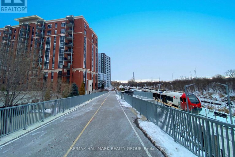 29420201/208-555-anand-private/riverside-park-south/ottawa/ontario/K1V2R7_42