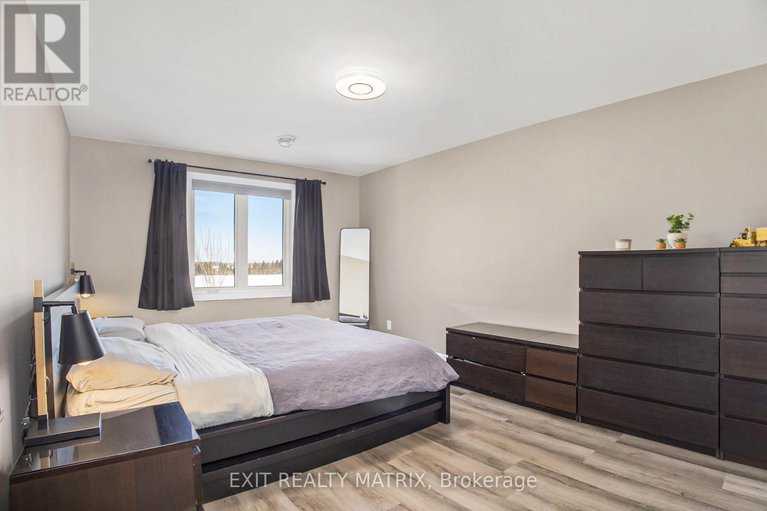 28215957/304-271-belfort-street/embrun/russell/ontario/K0A1W0_10