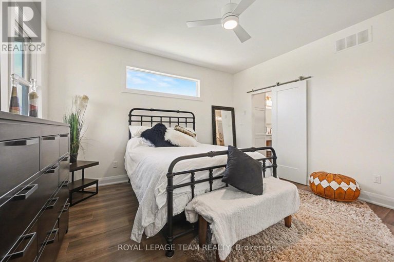 29646950/121-grasshopper-lane/kanata-north-east/ottawa/ontario/K0A1T0_20