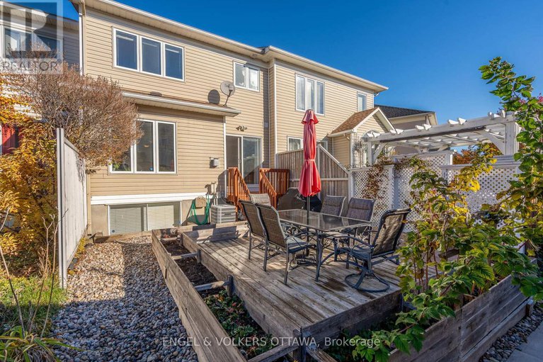 29049195/1031-capreol-street/avalon-east/ottawa/ontario/K4A4Z7_33