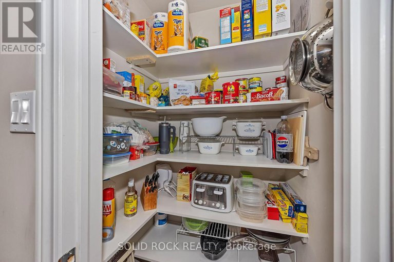 29408258/b-1004-beryl-private/riverside-southgloucester-glen/ottawa/ontario/K1V2M4_22