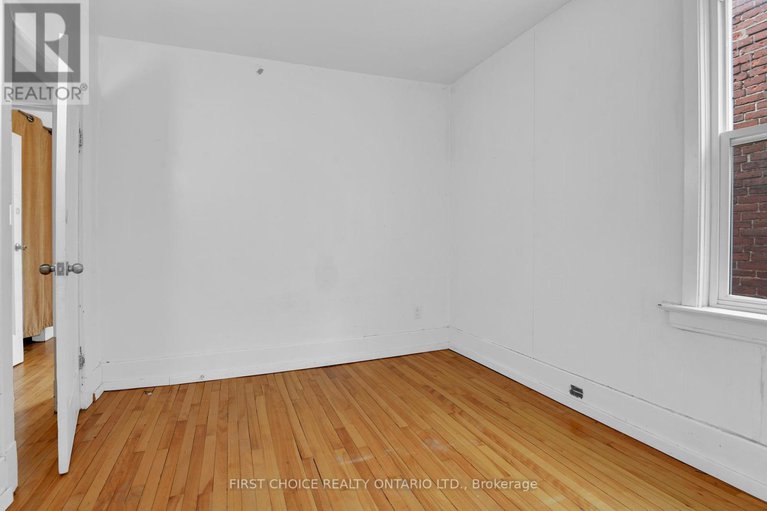 28322285/293-powell-avenue/west-centre-town/ottawa/ontario/K1S2A6_20