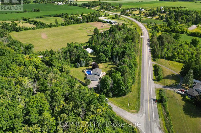28566610/6385-third-line-road/rideau-twp-w-of-hwy-16-north-of-reg-rd-6/ottawa/ontario/K0A2T0_43