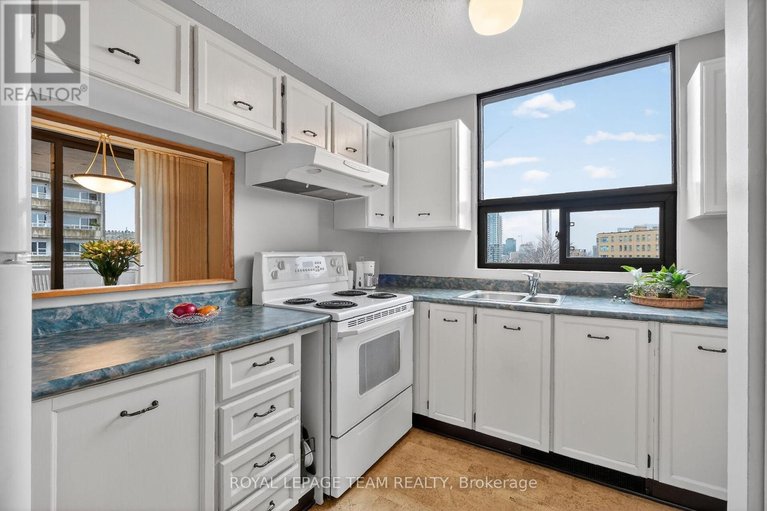 29467731/601-40-arthur-street/west-centre-town/ottawa/ontario/K1R7T5_19